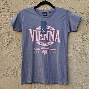 Fox Gray Vienna Graphic T-Shirt Size S